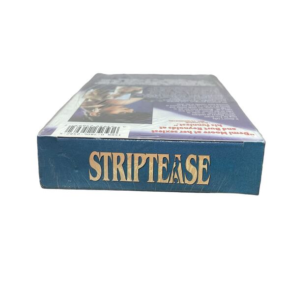 Striptease VHS 1996 Demi Moore Unrated Version Warner Home Video New Sealed - Picture 6 of 8